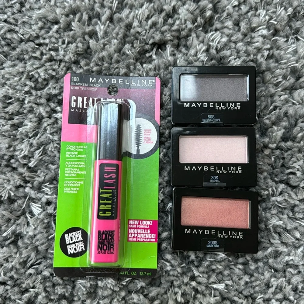Maybelline bundle sale- black Mascara and 3 eyeshadows